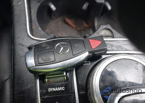 2018 Mercedes-Benz Glc 300 4Matic из США, поврежденный, VIN WDC0G4KB5JF475637